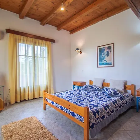 Apartment Blue Roses Near Turtle National Park Beach Vasilikí